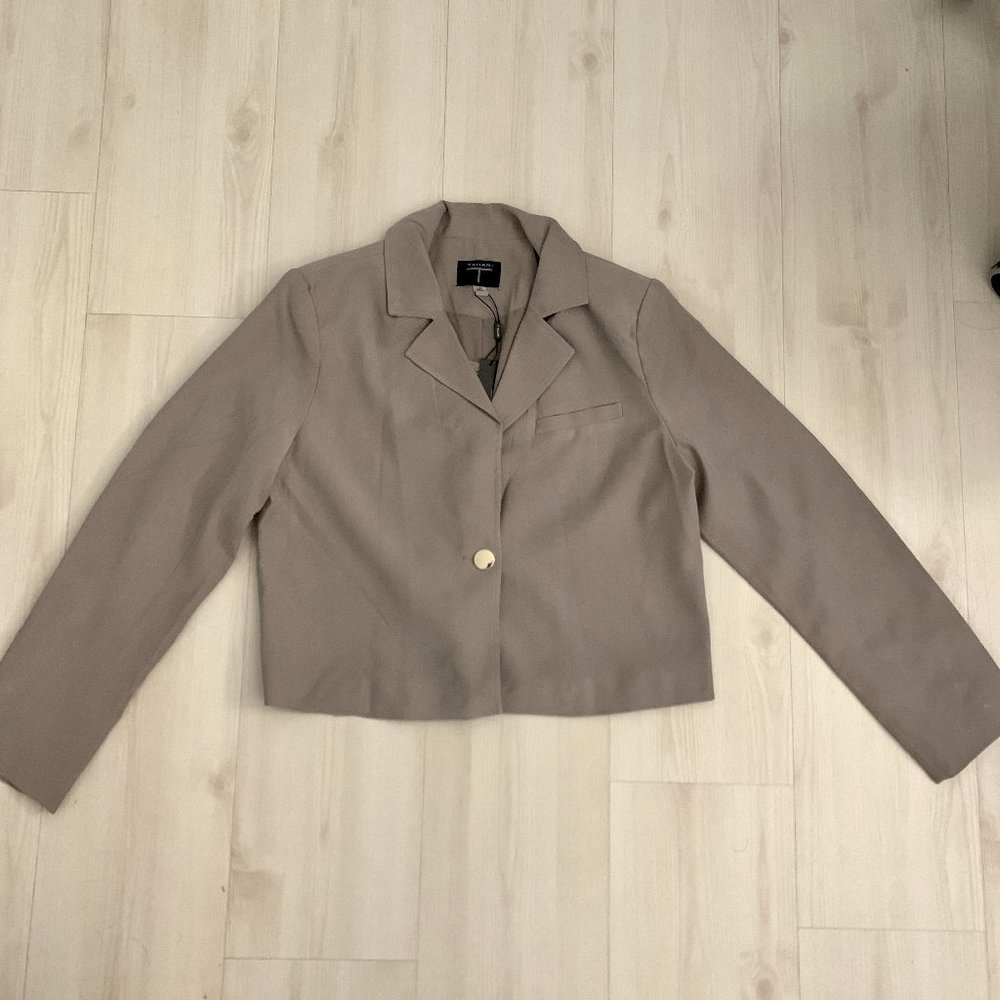 Brand New w/ Tags T Tahari Taupe Blazer
